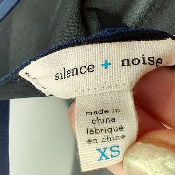 Silence+Noise Semi-Sheer Criss-Crossed Tank Top - XS - Picture 12 of 15